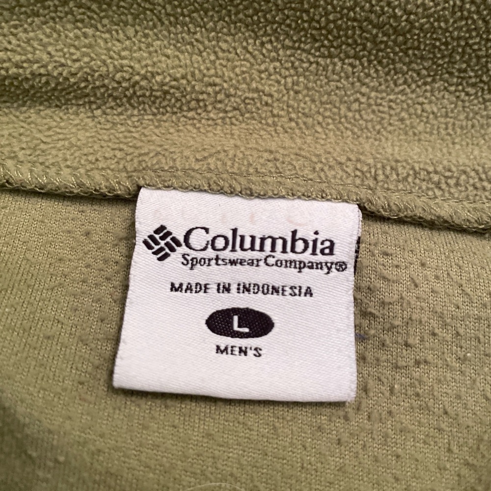 Columbia Men's Sage Green Half-Zip Fleece Pullover - Picture 2 of 5